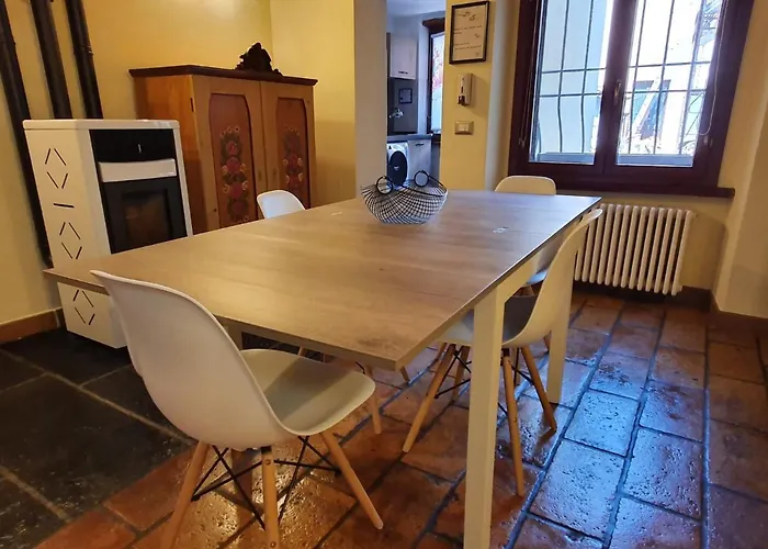 Daire I Scalitt By Quokka 360 - Typical House In The Fishing Village Carate Urio